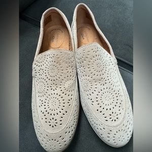 Clarks Cream Perforated Loafers
